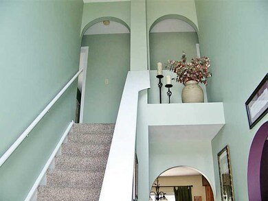 Entry/Foyer.
