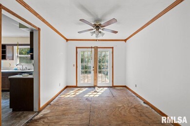 2617 W 58th St, Davenport, IA 52806 - photo 6