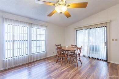 839 Santa Anna Dr, Alamo, TX 78516 - photo 4