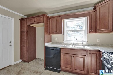 701 27th Ave NE, Center Point, AL 35215 - photo 3