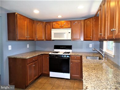 2070 Erial Clementon Rd, Sicklerville, NJ 08081 - photo 4