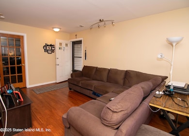 20 Meadow Place unit E, Staten Island, NY 10306 - photo 3