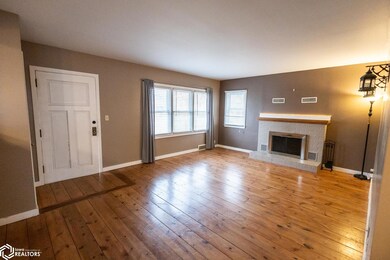 1410 3rd Ave N, Clear Lake, IA 50428 - photo 5