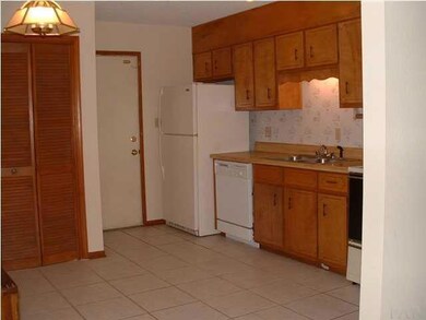 2114 Hollyhill Rd, Pensacola, FL 32526 - photo 2