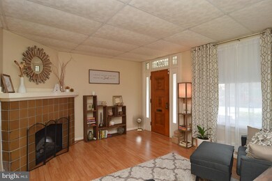 1516 N 14th St, Reading, PA 19604 - photo 4