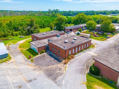 907 N Pierce St, Alma, GA 31510 - photo 7