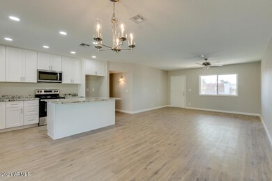 Open Kitchen
