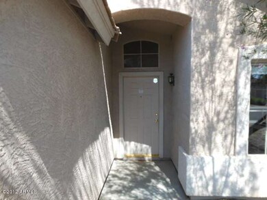 023-282943 Front Entry