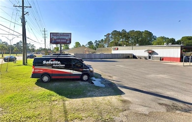 Parcel was previously used by Safelite