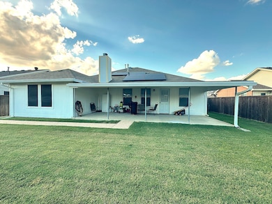 115 Pebble Creek Ln, Terrell, TX 75160 - photo 2