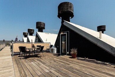 Parris Landing unit 5519, Charlestown, MA 02129 - photo 2