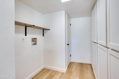 Laundryroom / Pantry