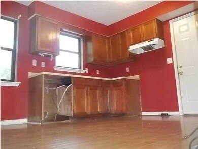 8323 Roseborough Rd, Louisville, KY 40228 - photo 3