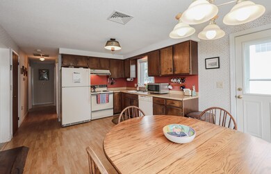 187 S Tibbetts Ave, Wells, ME 04090 - photo 5