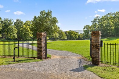 750 Holder Loop Rd
