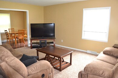 702 Grove St, Marysville, OH 43040 - photo 2