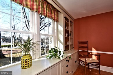 523 N Main St, Chalfont, PA 18914 - photo 4