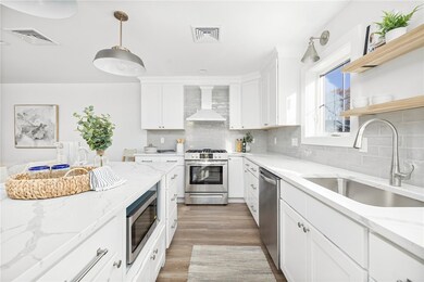 17 Nobert St unit 2, Warren, RI 02885 - photo 3