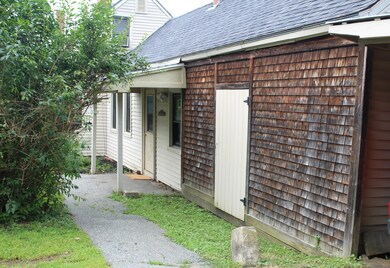 8 West St, Gardiner, ME 04345 - photo 3