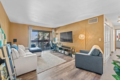 8117 W Manitoba St unit 16, Milwaukee, WI 53219 - photo 6