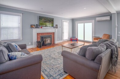 11 Gibbons St, Milton, MA 02186 - photo 5