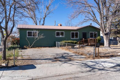 609 Taos-2