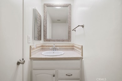 8051 Canby Ave unit 3, Reseda, CA 91335 - photo 6