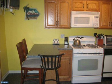 265 Westpark Ln, Clifton Heights, PA 19018 - photo 5