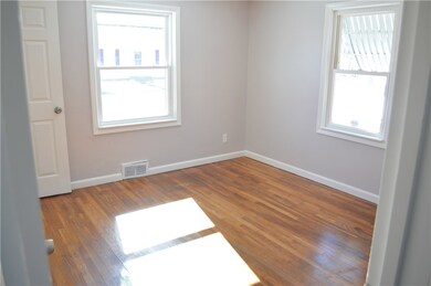 112 Dawson St, Pawtucket, RI 02861 - photo 6