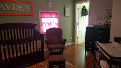 Main floor bedroom -cute as a button!