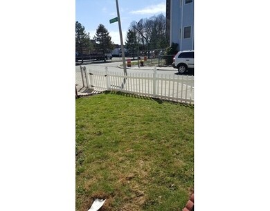 17 Catawba St, Roxbury, MA 02119 - photo 4