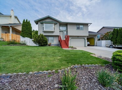 537 S Mason Ave, East Wenatchee, WA 98802 - photo 2