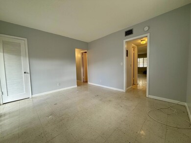 165 Waltham G, West Palm Beach, FL 33417 - photo 7