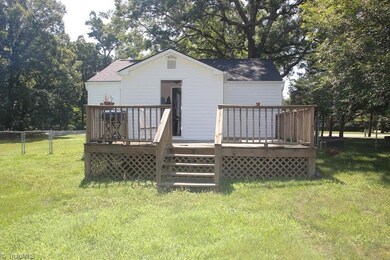 5308 Drake Rd, Greensboro, NC 27406 - photo 2