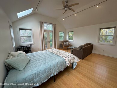85 Broadview Rd unit Studio, Woodstock, NY 12498 - photo 4