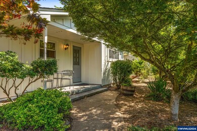 1241 NE Lafayette St, Albany, OR 97321 - photo 4