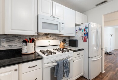 111 Coburn Ave unit U163D, Nashua, NH 03063 - photo 6