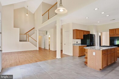 8927 Falls Farm Dr, Potomac, MD 20854 - photo 5