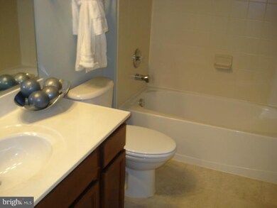 8200 Riggos Way, Hyattsville, MD 20785 - photo 5