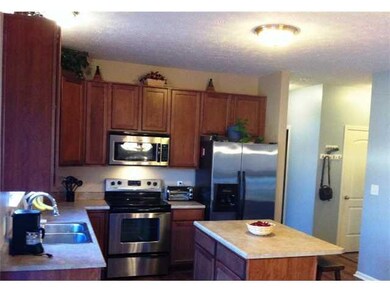 2581 Auburn Ct, Plainfield, IN 46168 - photo 3