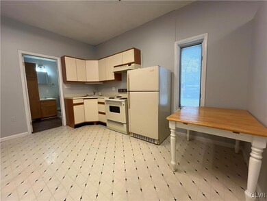 11 S Main St unit 104, Nazareth, PA 18064 - photo 6