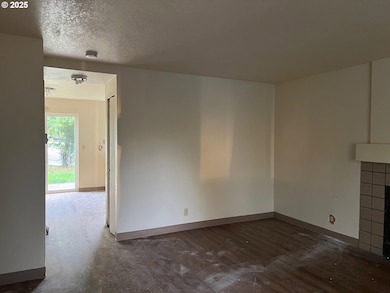 19901 SW Meadowbrook Ct, Beaverton, OR 97007 - photo 2