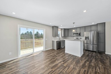 Dining area/kitchen