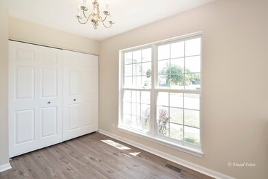 1831 Cambridge Dr, Carpentersville, IL 60110 - photo 4