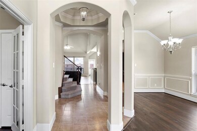 Entrance featuring a beautiful rotunda with the St