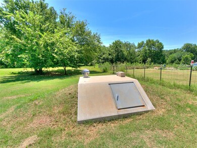 22738 Ridgeway Pass, Tecumseh, OK 74873 - photo 3