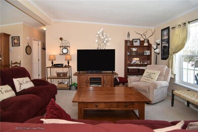 337 Leisure Dr, Wakefield, RI 02879 - photo 2
