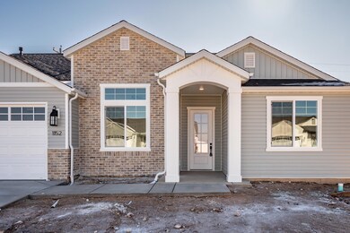1152 E 4240 N