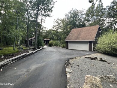 805 Oak Ct, Hawley, PA 18428 - photo 5