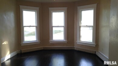 2004 College Ave, Davenport, IA 52803 - photo 6